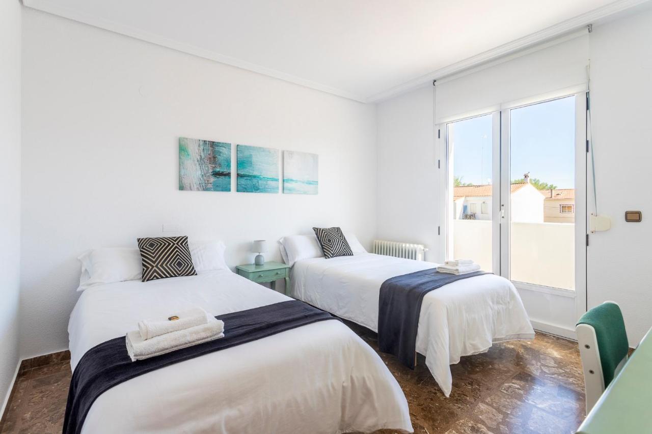 Casa Las Rosas Iniesta Exteriér fotografie